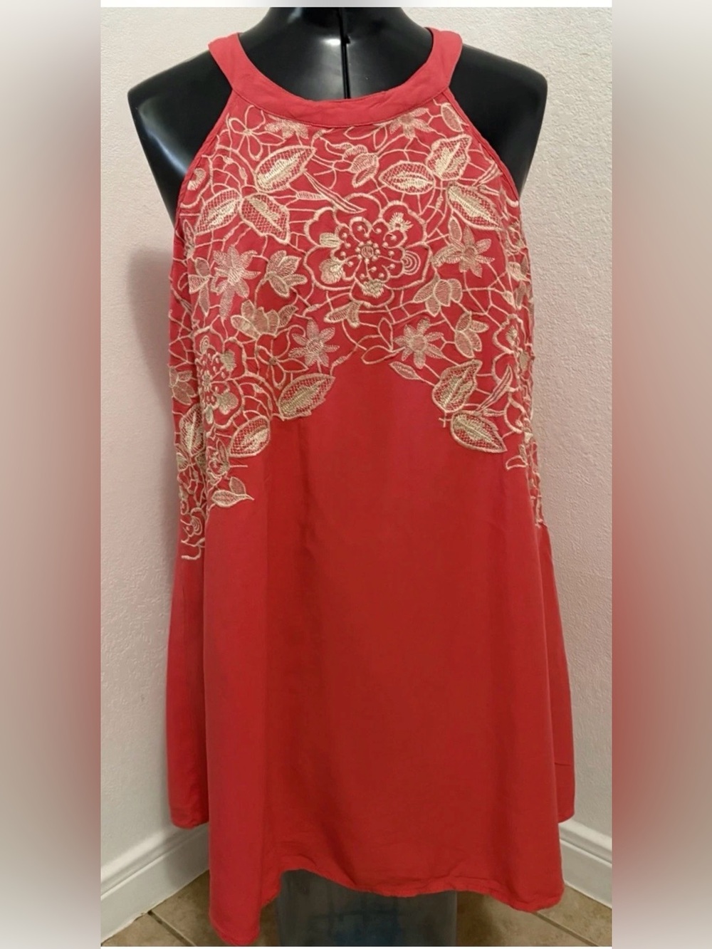 anthropologie Andree By Unit Women’s Coral With Cream Embroidered Tunic Size L
